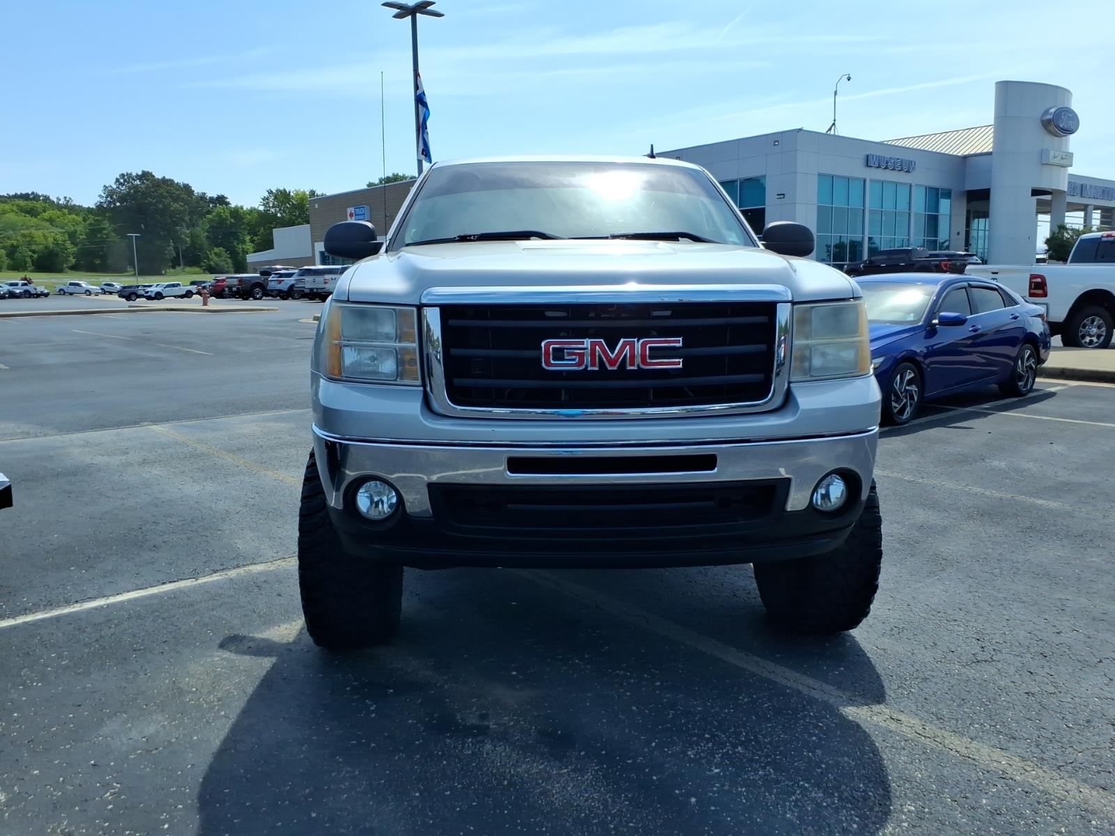 gmc sierra 1500 2010 3GTRKVE30AG114921 image gmc sierra 1500 2010 3GTRKVE30AG114921 image